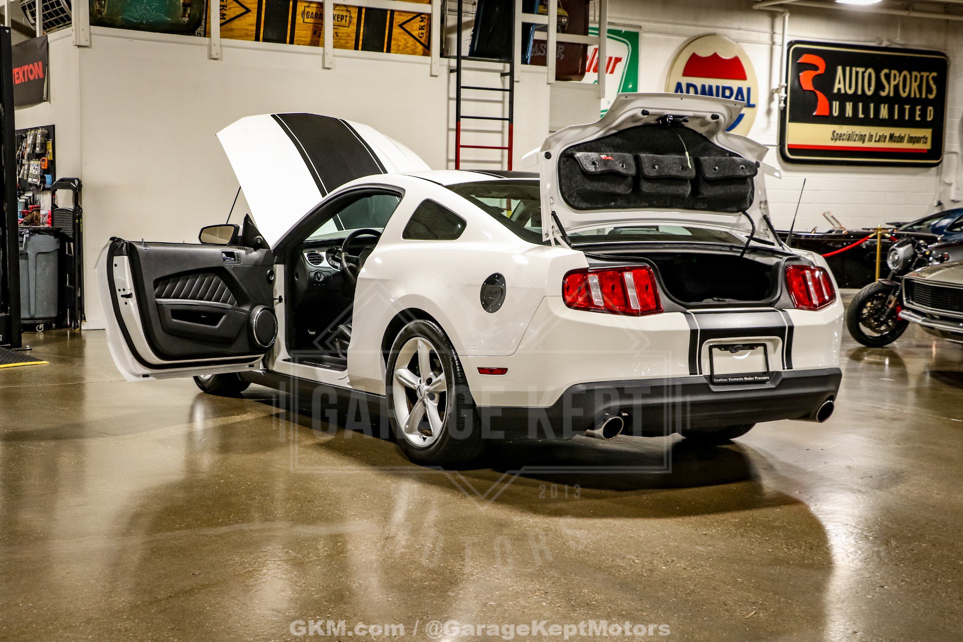 Used 2010 Ford Mustang GT RWD image 61