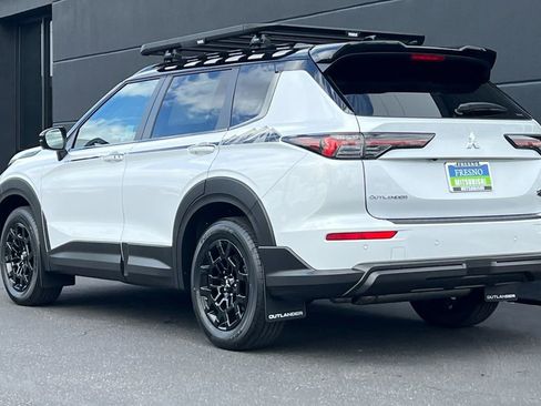 New 2026 Mitsubishi Outlander AWD image 7