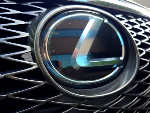 Used 2017 Lexus RC 200t F Sport image 48