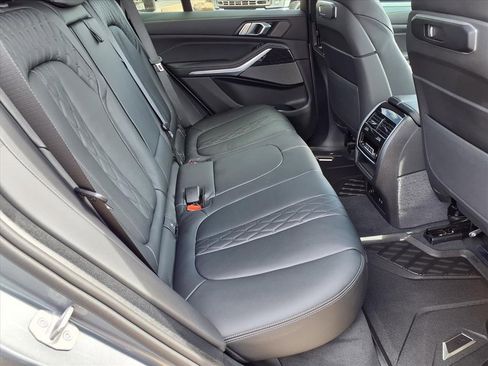 Used 2026 BMW X5 sDrive40i w/ M Sport Package image 25