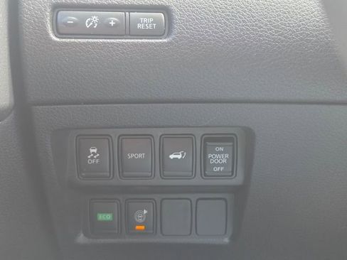 Used 2015 Nissan Rogue SL w/ SL Premium Package FWD image 28