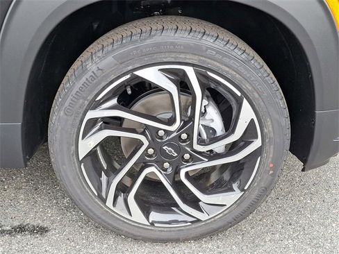 New 2025 Chevrolet TrailBlazer RS w/ Convenience Package image 6