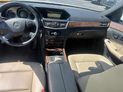 Used 2011 Mercedes-Benz E 350 BlueTEC Sedan image 30