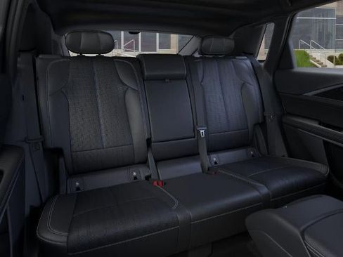 New 2026 Cadillac Lyriq Sport RWD image 17