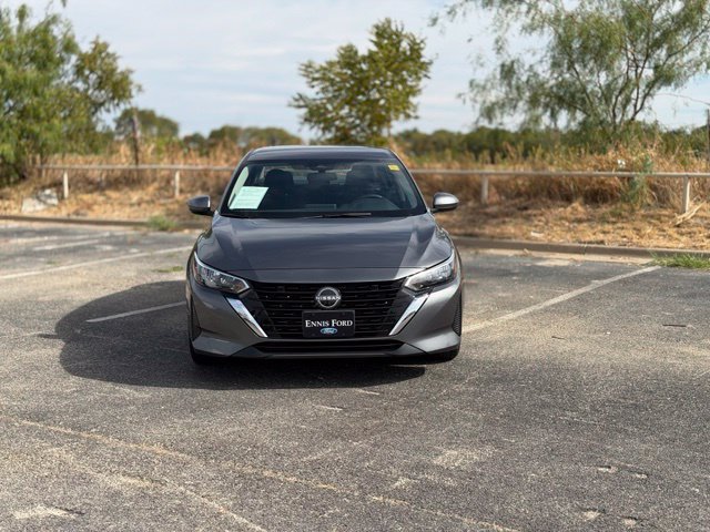 Used 2025 Nissan Sentra S FWD image 2