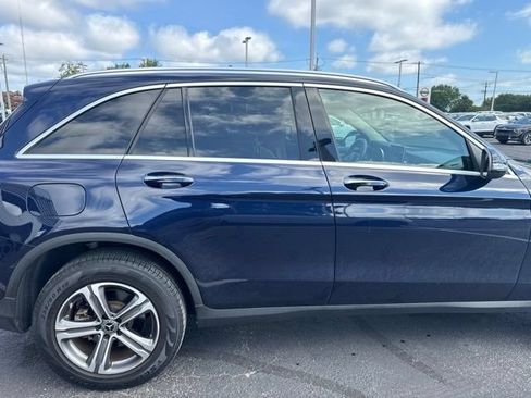 Used 2019 Mercedes-Benz GLC 300 4MATIC image 9