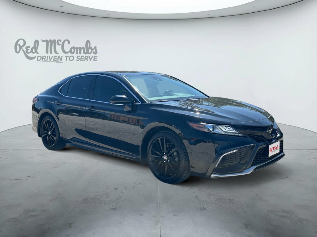 Used 2024 Toyota Camry XSE FWD image 3