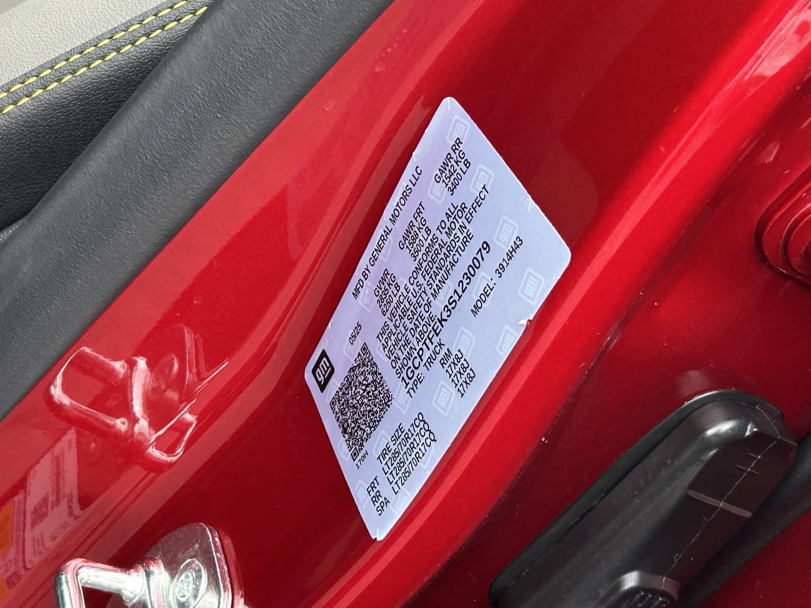 Used 2025 Chevrolet Colorado ZR2 AWD/4WD image 34