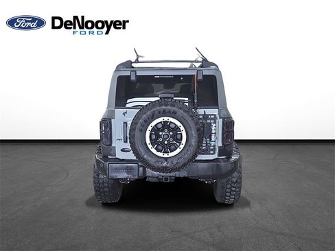 Used 2024 Ford Bronco Wildtrak image 8