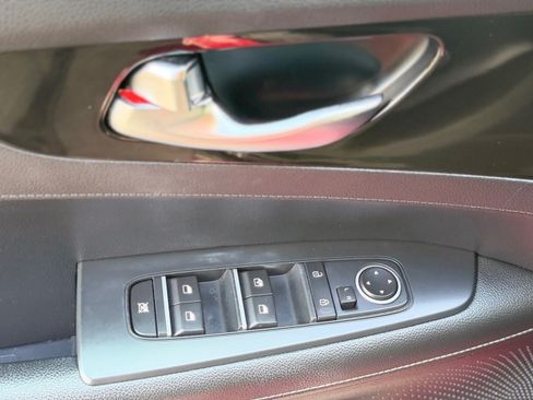 Used 2019 Kia Forte S FWD image 13