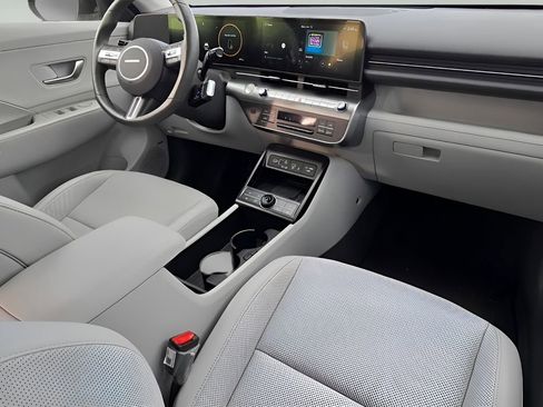 Used 2024 Hyundai Kona Limited image 27