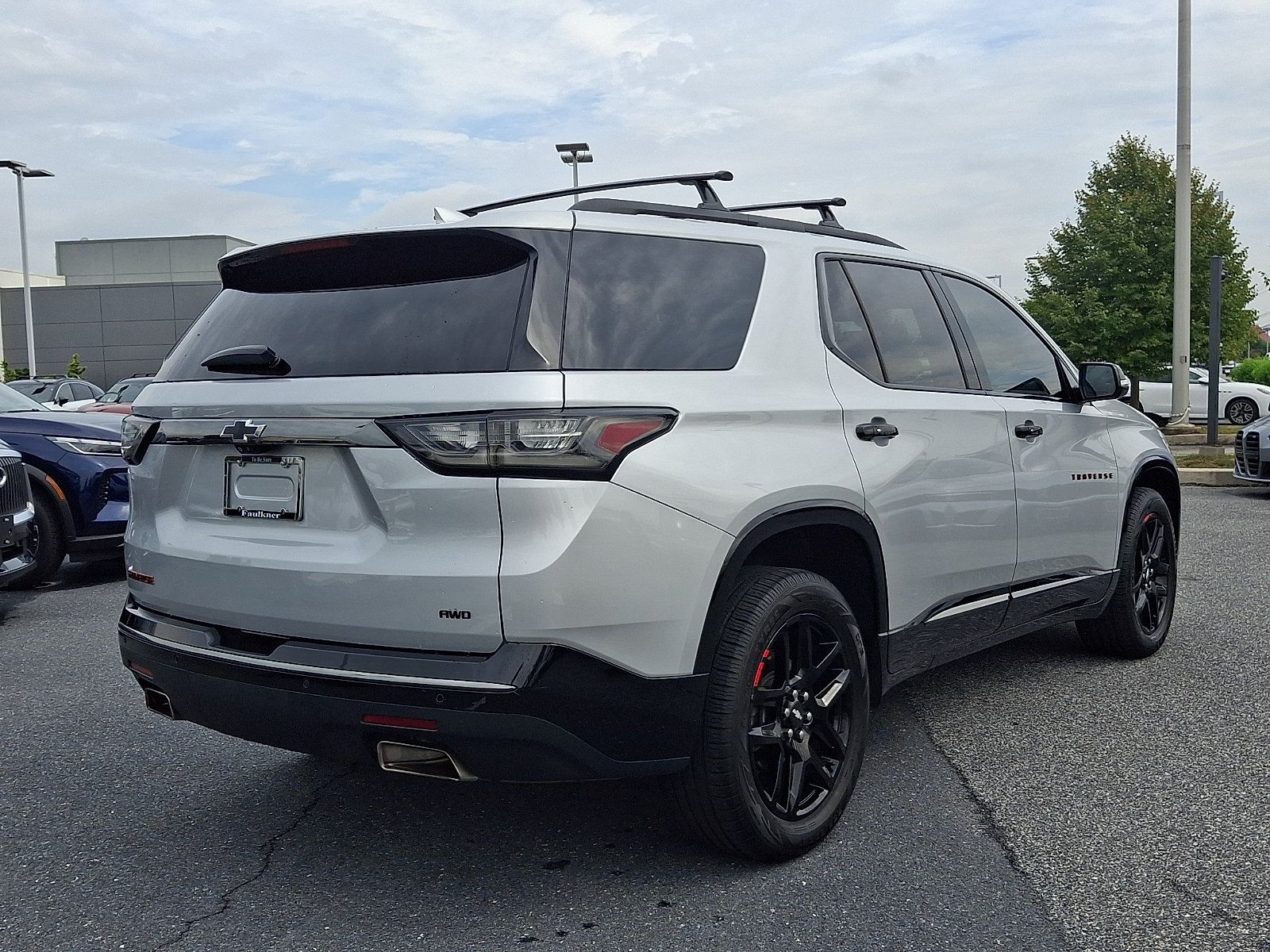Used 2020 Chevrolet Traverse Premier w/ Redline Edition AWD/4WD image 6