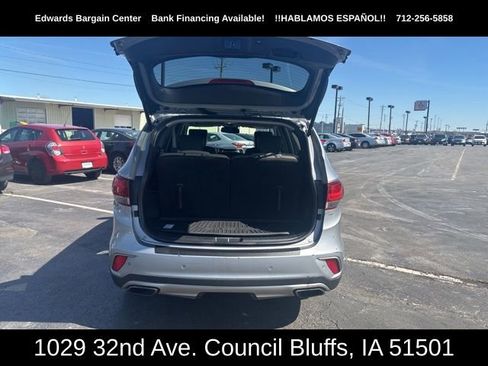 Used 2017 Hyundai Santa Fe SE image 10