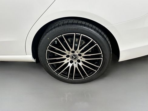 Used 2026 Mercedes-Benz C 300 4MATIC Sedan image 41