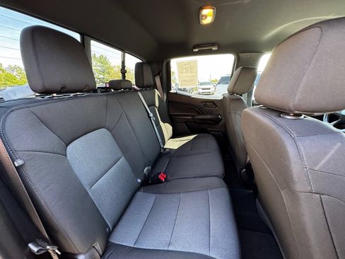 Used 2024 Chevrolet Colorado Trail Boss w/ LPO, Skid Plate Package AWD/4WD image 32