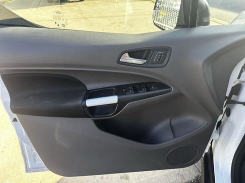 Used 2020 Ford Transit Connect XLT image 7