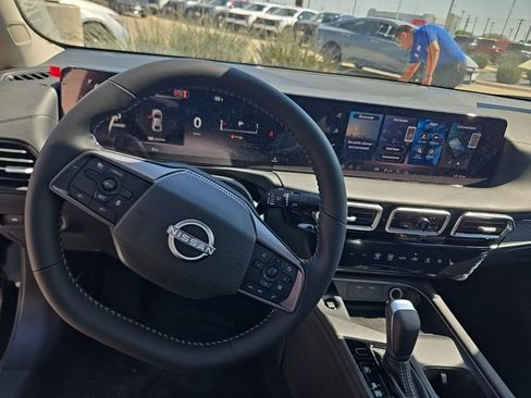 New 2026 Nissan Sentra SV w/ SV Convenience Package FWD image 2