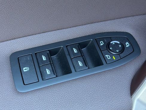 Used 2026 BMW iX xDrive45 image 13