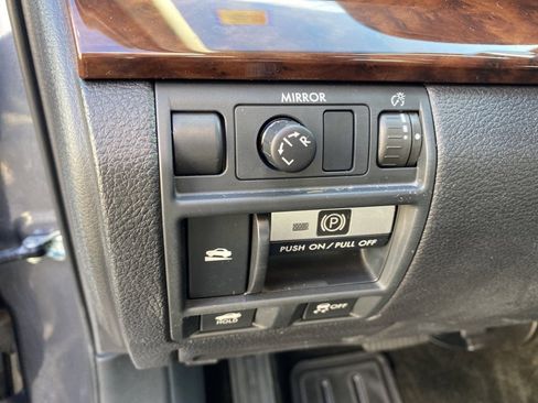 Used 2013 Subaru Legacy 3.6R Limited image 8