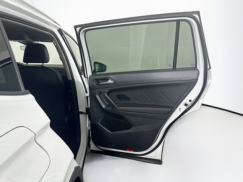 Used 2024 Volkswagen Tiguan Wolfsburg Edition image 30