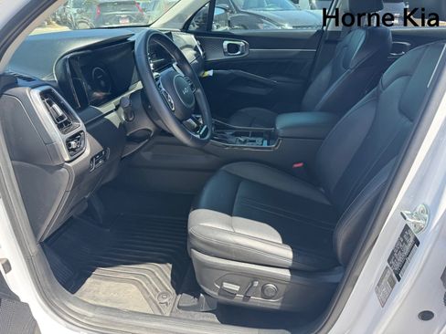 Certified 2023 Kia Sorento SX AWD/4WD image 10