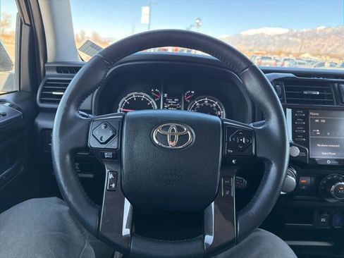 Used 2021 Toyota 4Runner TRD Off-Road Premium w/ Moonroof Package AWD/4WD image 19