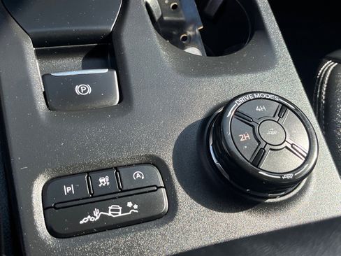 Used 2024 Ford Ranger Lariat w/ FX4 Off-Road Package image 17