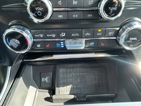 Certified 2022 Ford F150 Raptor w/ Equipment Group 801A High AWD/4WD image 32