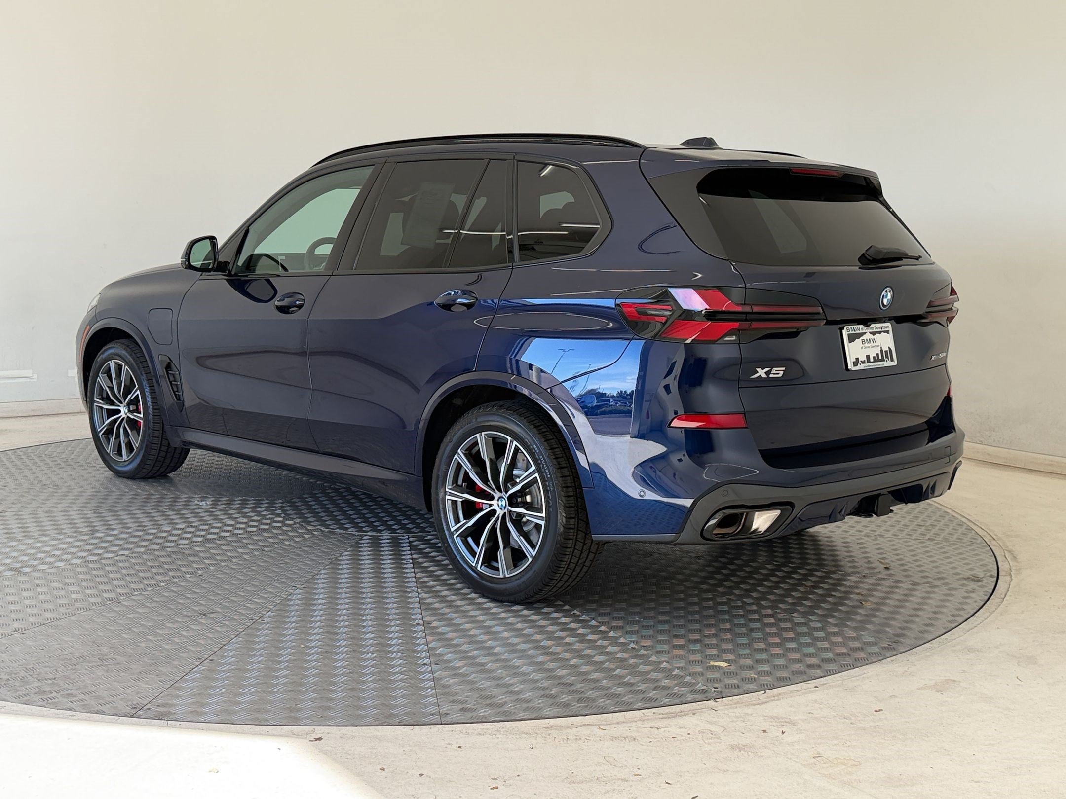 Certified 2026 BMW X5 xDrive50e w/ M Sport Package AWD/4WD image 3