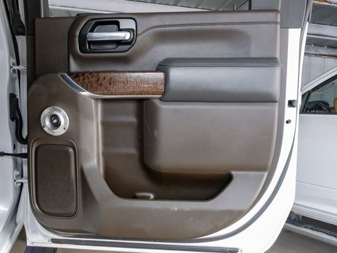 Used 2022 GMC Sierra 2500 Denali w/ Denali Ultimate Package image 48