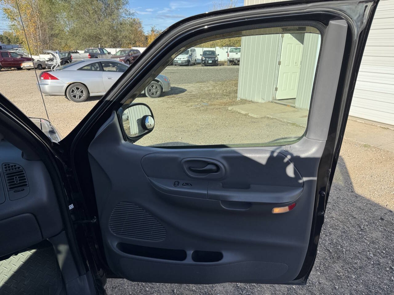 Used 1999 Ford F150 4x4 SuperCab image 28