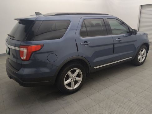 Used 2018 Ford Explorer XLT FWD image 10
