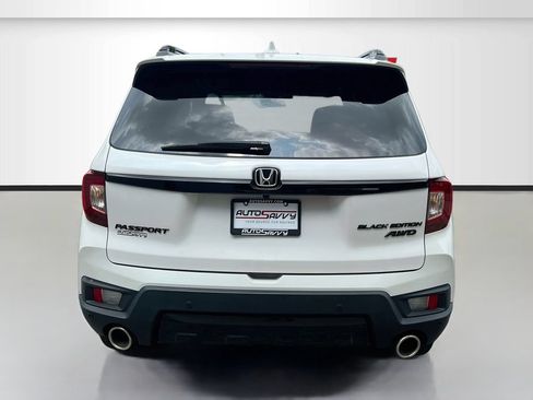 Used 2024 Honda Passport Black Edition image 6