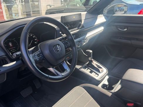 Used 2025 Honda CR-V Sport image 16