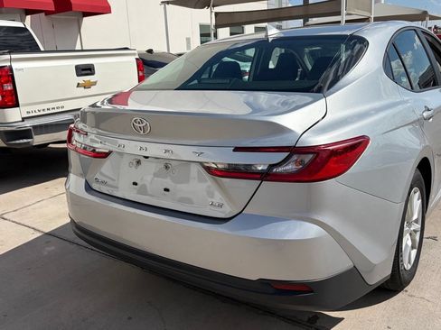 Used 2025 Toyota Camry LE FWD image 4