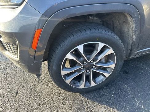 Used 2023 Jeep Grand Cherokee Overland image 19