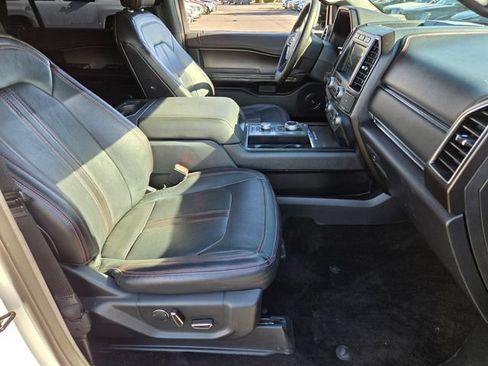 Used 2020 Ford Expedition Limited w/ Equipment Group 303A AWD/4WD image 17