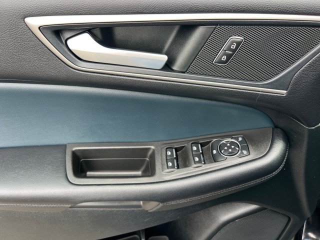 Used 2022 Ford Edge SEL w/ Sport Appearance Package AWD/4WD image 9