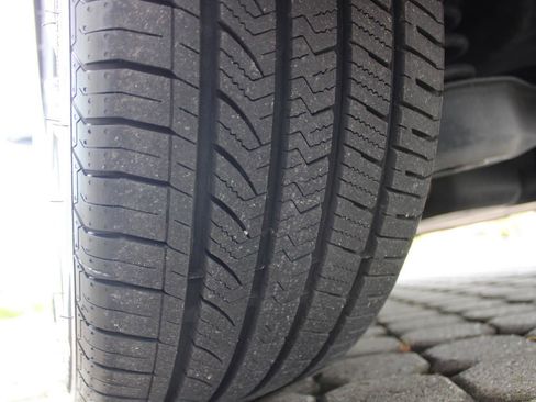 Used 2022 Toyota Camry SE image 13