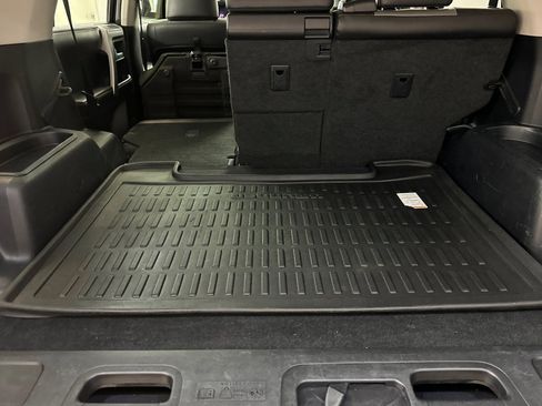 Used 2019 Toyota 4Runner SR5 Premium AWD/4WD image 32