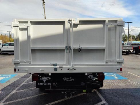 Used 2025 GMC Sierra 3500 Pro w/ Convenience Package image 6