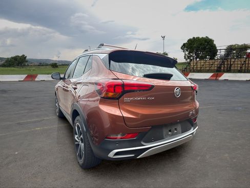Used 2021 Buick Encore GX Select w/ Advanced Technology Package AWD/4WD image 4