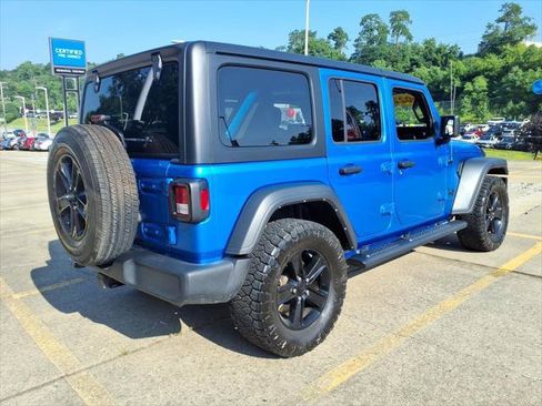 Used 2022 Jeep Wrangler Unlimited Sport AWD/4WD image 6