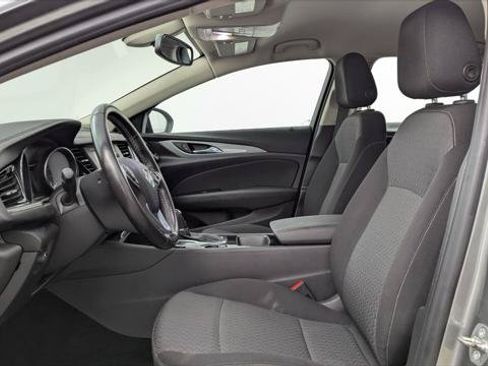 Used 2018 Buick Regal Preferred w/ Driver Confidence Package #1 FWD image 11