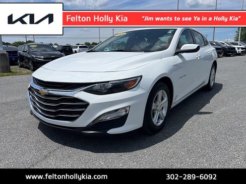 Used 2024 Chevrolet Malibu LT FWD image 1