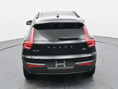 Used 2024 Volvo XC40 B5 Core AWD/4WD image 26
