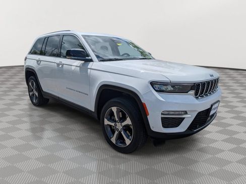 Used 2022 Jeep Grand Cherokee Limited 4xe w/ Luxury Tech Group II AWD/4WD image 7