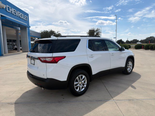 Used 2021 Chevrolet Traverse LT w/ LPO, Cargo Package AWD/4WD image 14
