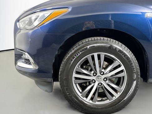 Used 2020 INFINITI QX60 Luxe w/ Essential Package image 12