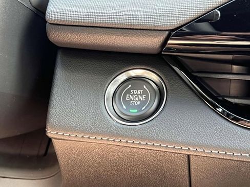 New 2026 Buick Enclave Preferred w/ Power Package image 25